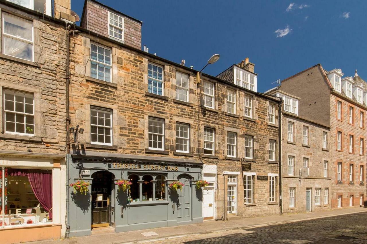 Altido Elegant Georgian 2-Bedrm Apt In Heart Of Old Town Apartment Edinburgh Ngoại thất bức ảnh